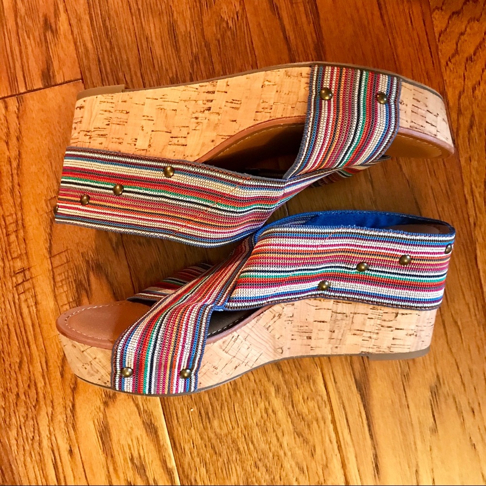 Crown Vintage Multi Colored Wedges